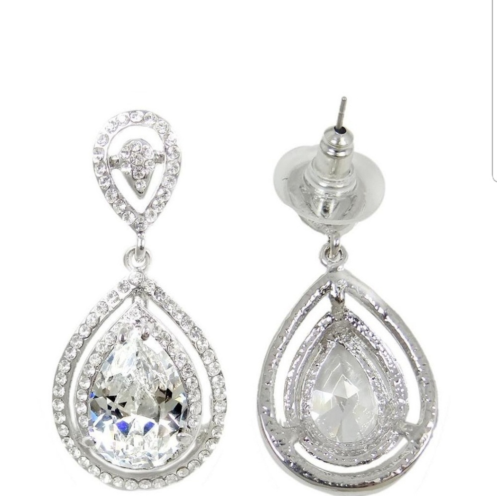 Jewelry Set - Picture 3 of 5